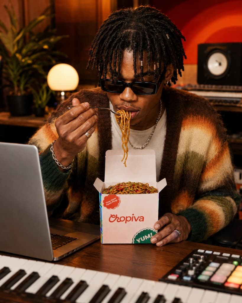Producer eating Chopiva in the studio